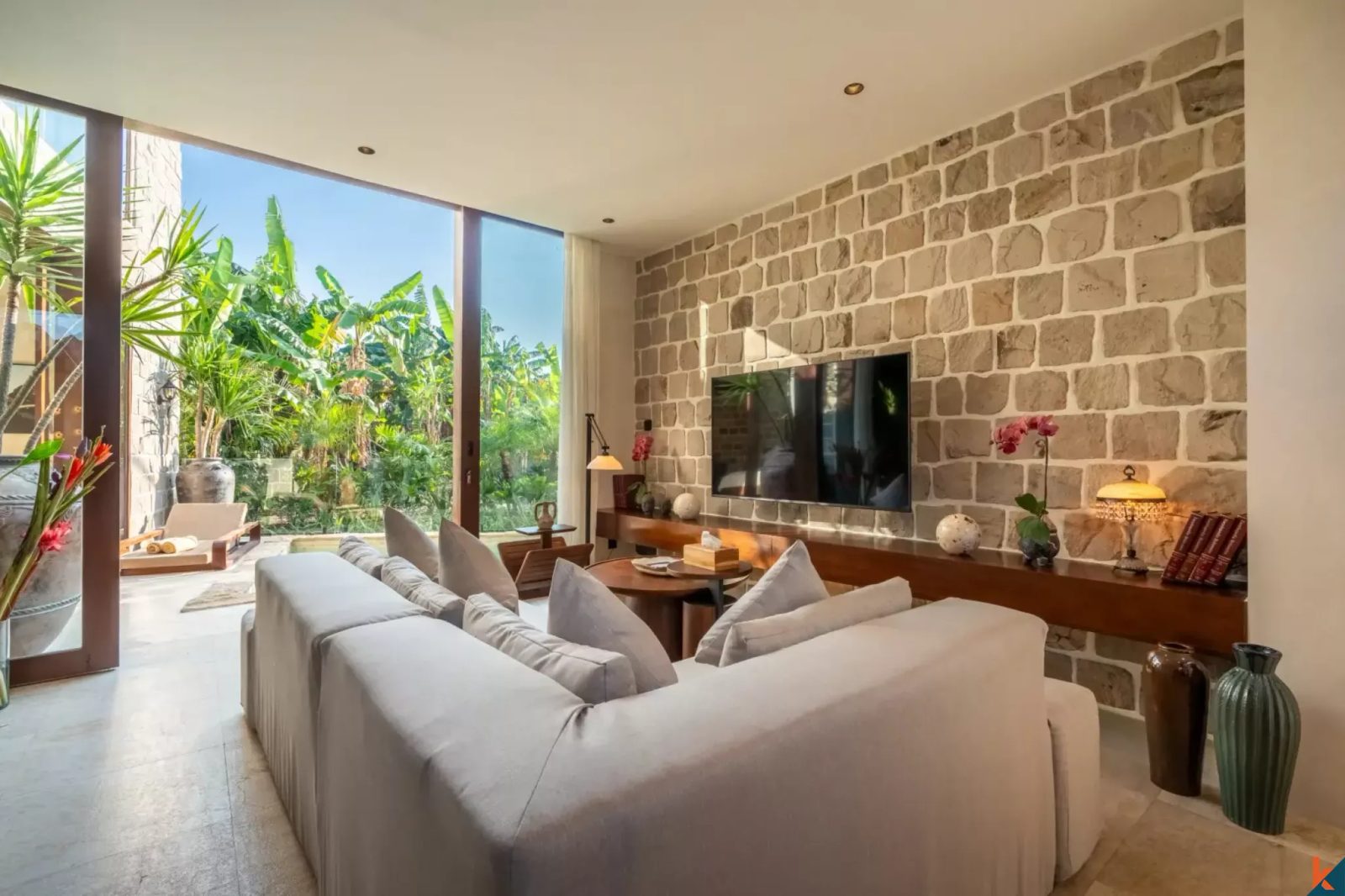 4-bedroom freehold villa in Canggu — photo 5 of 5