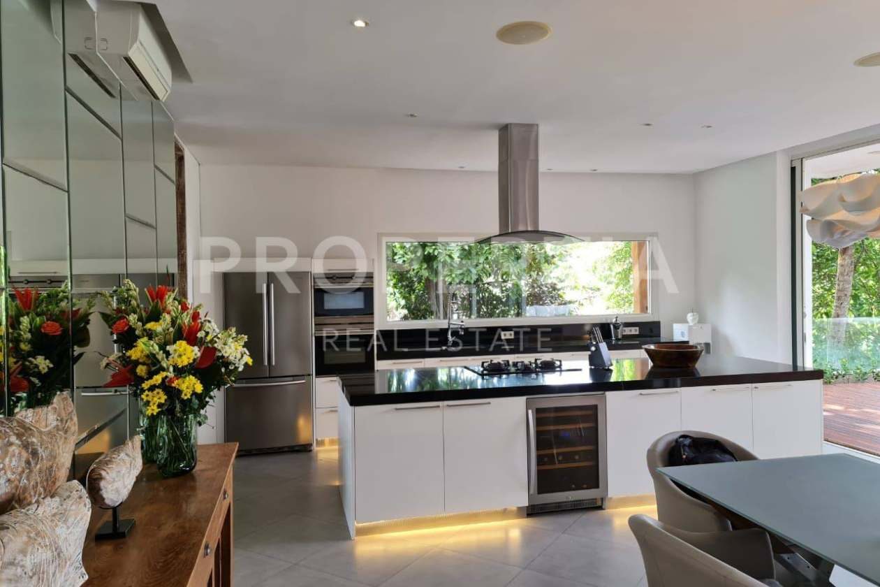 4-bedroom leasehold villa in Umalas — photo 4 of 5