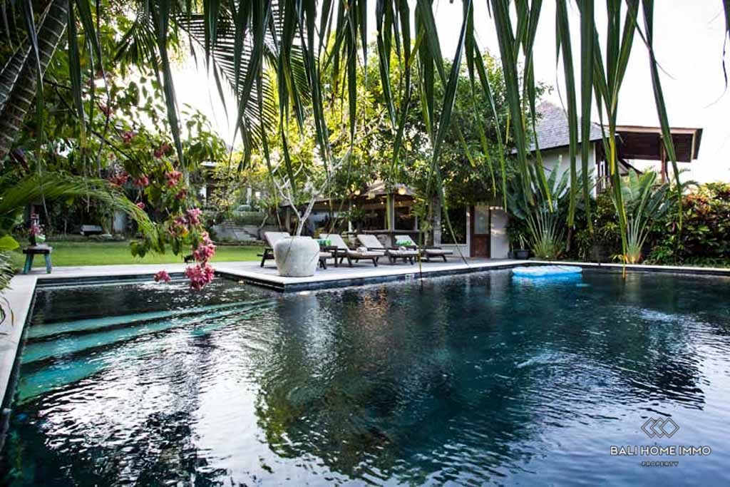 5-bedroom freehold villa in Canggu — photo 1 of 5