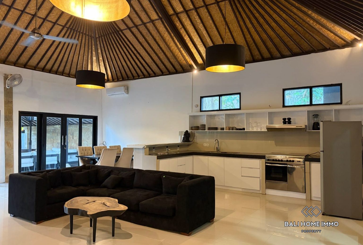 3-bedroom freehold villa in Canggu — photo 2 of 5