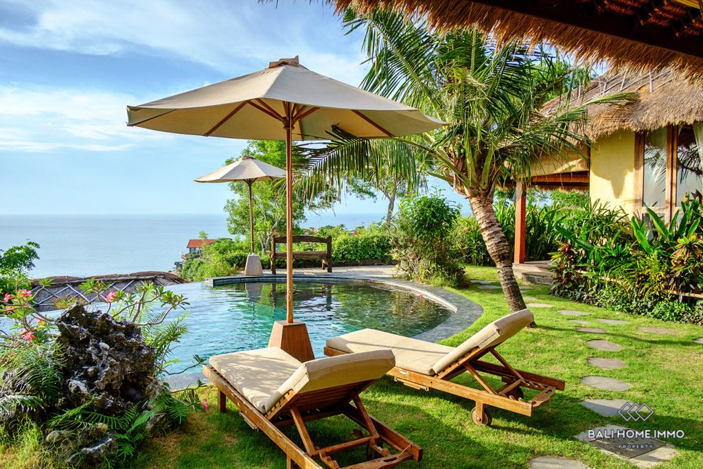4-bedroom freehold villa in Uluwatu — photo 3 of 5