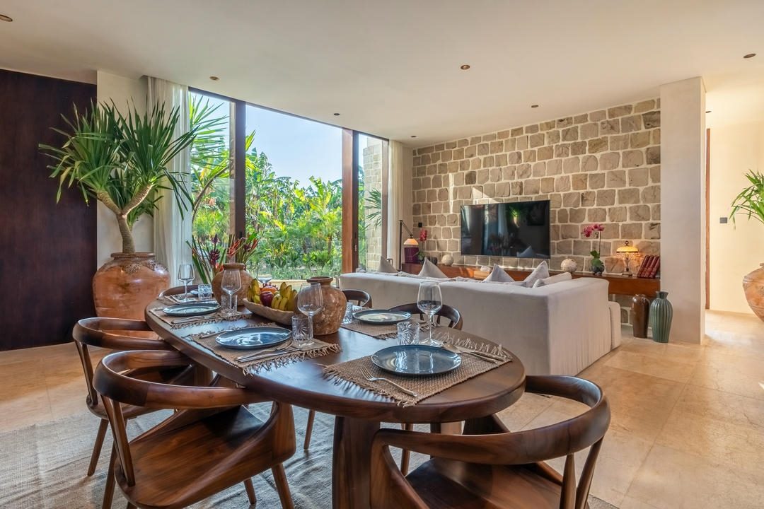 4-bedroom freehold villa in Canggu — photo 3 of 5