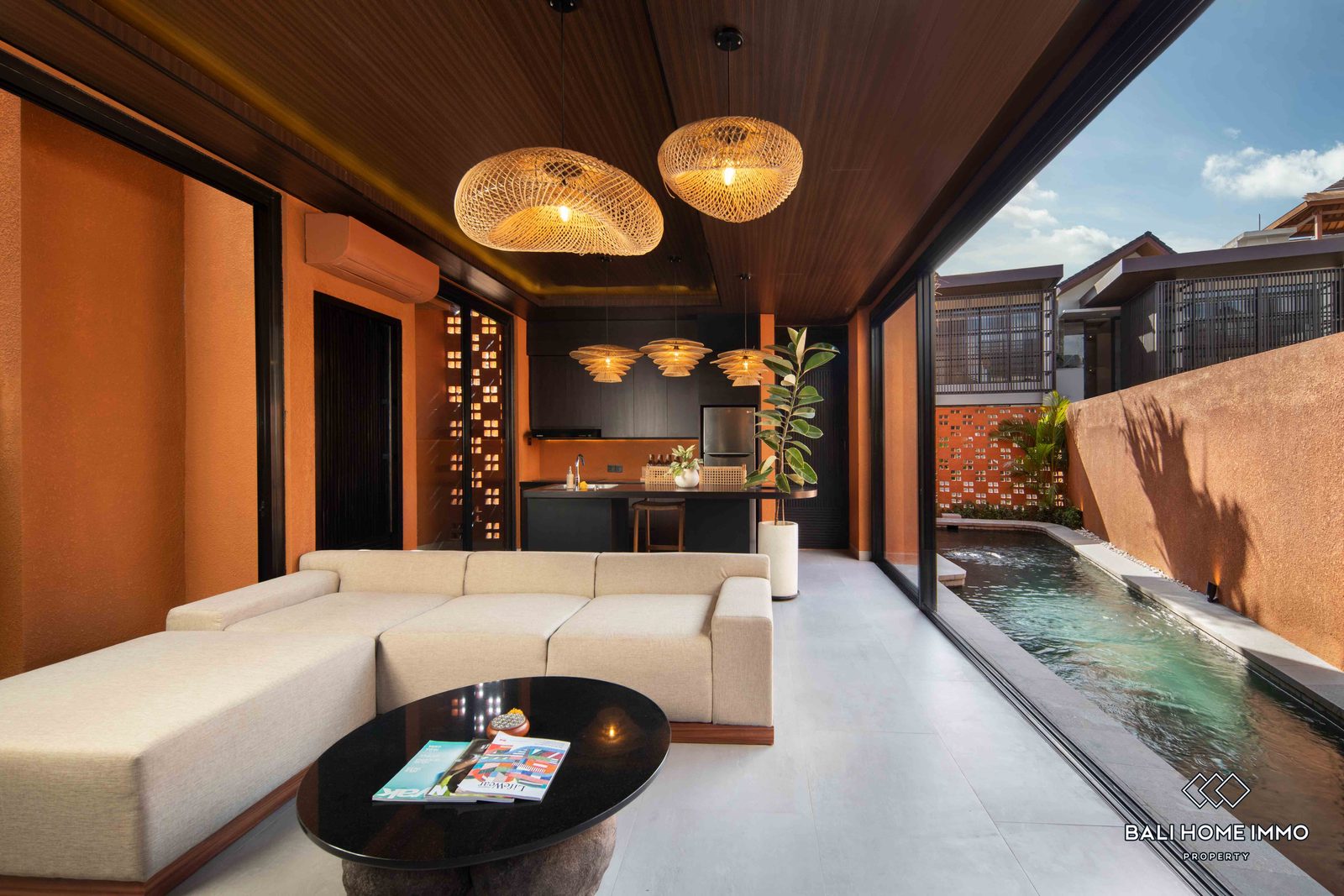 2-bedroom freehold villa in Canggu — photo 3 of 5