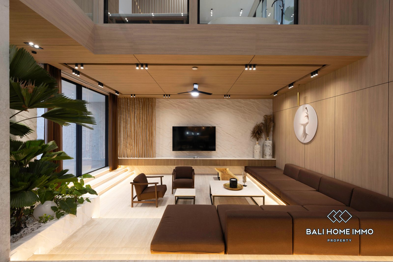 4-bedroom freehold villa in Uluwatu — photo 3 of 5
