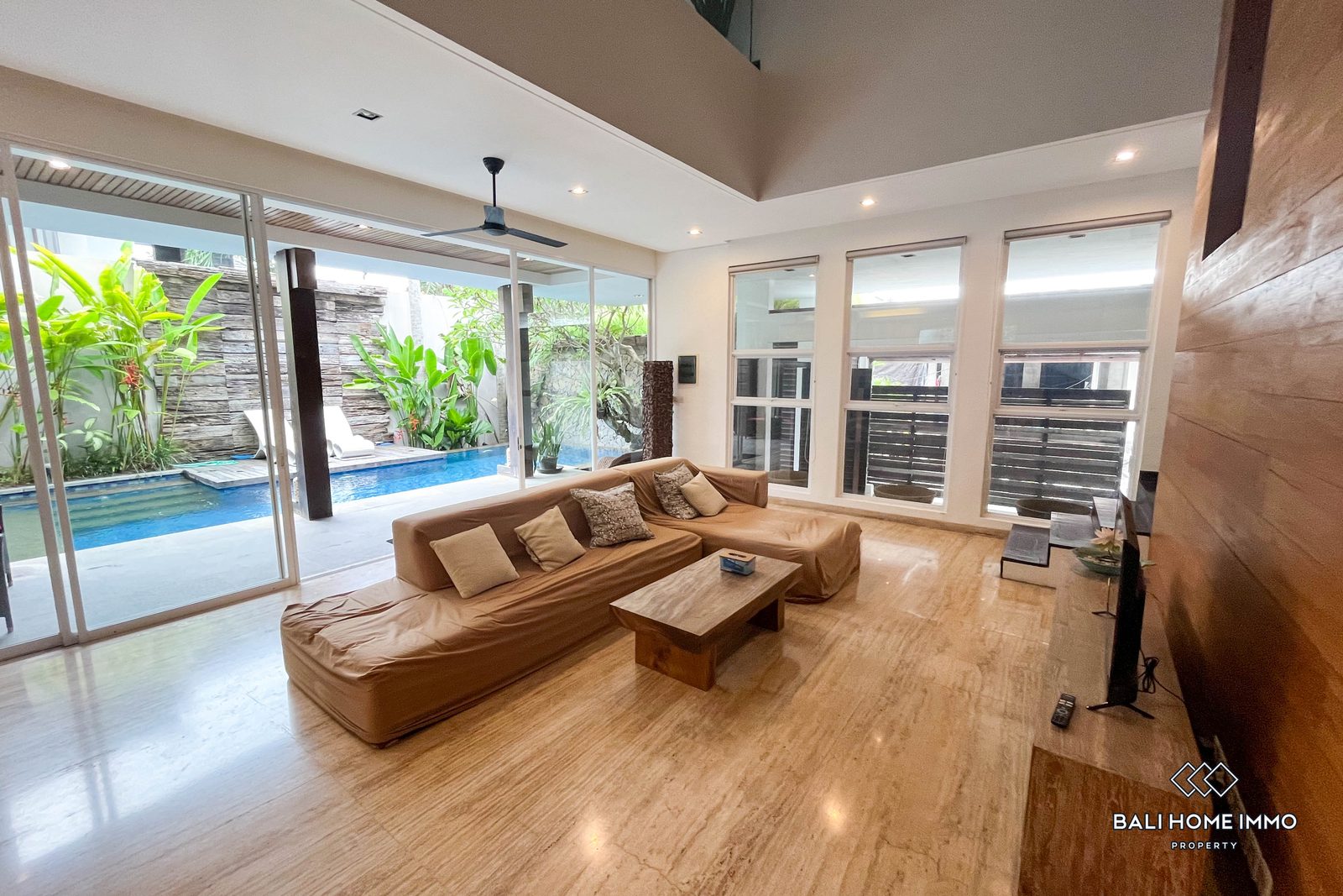 4-bedroom freehold villa in Seminyak — photo 4 of 5