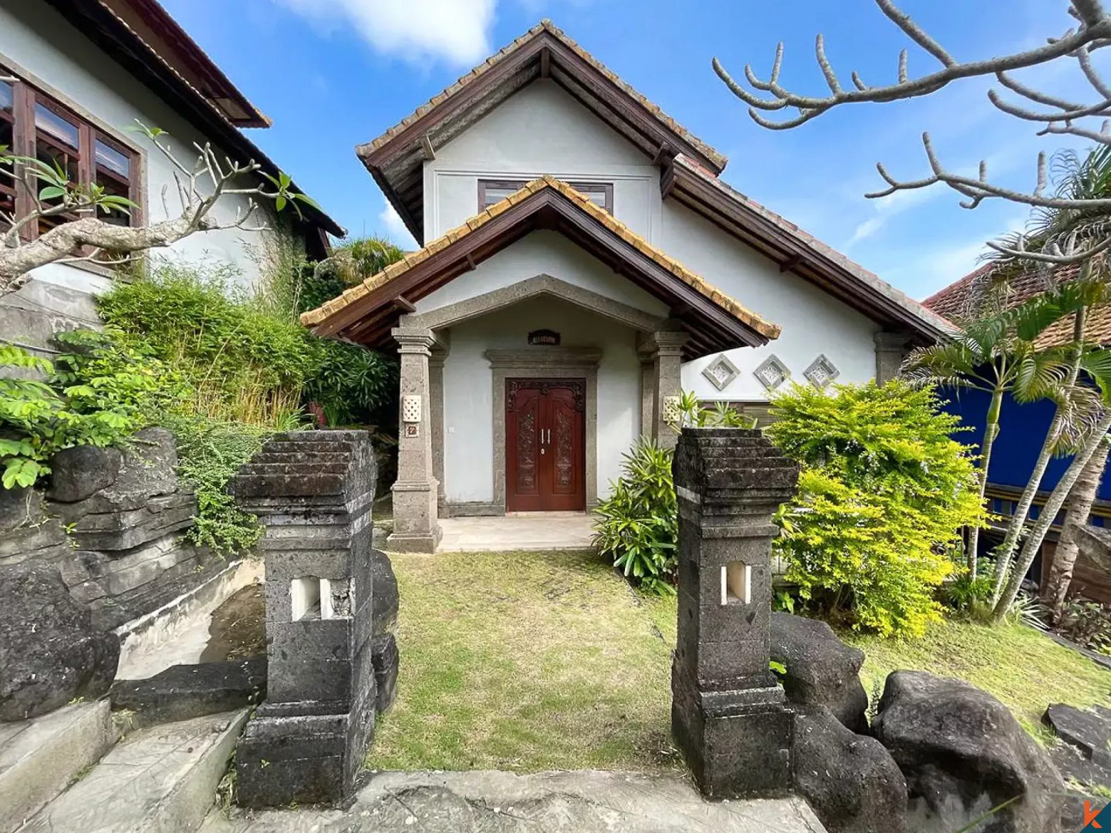 Charming Traditional Two Bedroom Property for Sale in Private Residence Complex in Ungasan