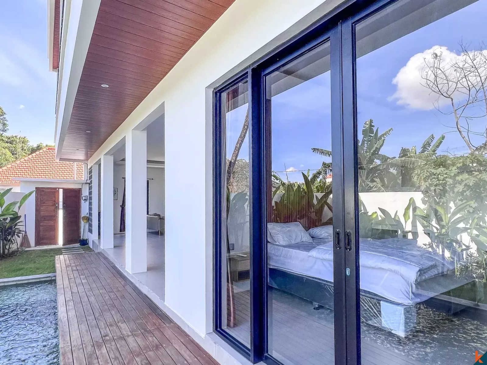 4-bedroom freehold villa in Pererenan — photo 3 of 5