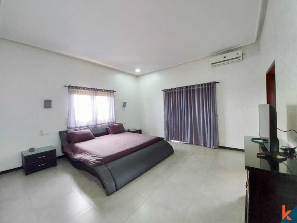 4-bedroom freehold villa in Uluwatu — photo 3 of 5