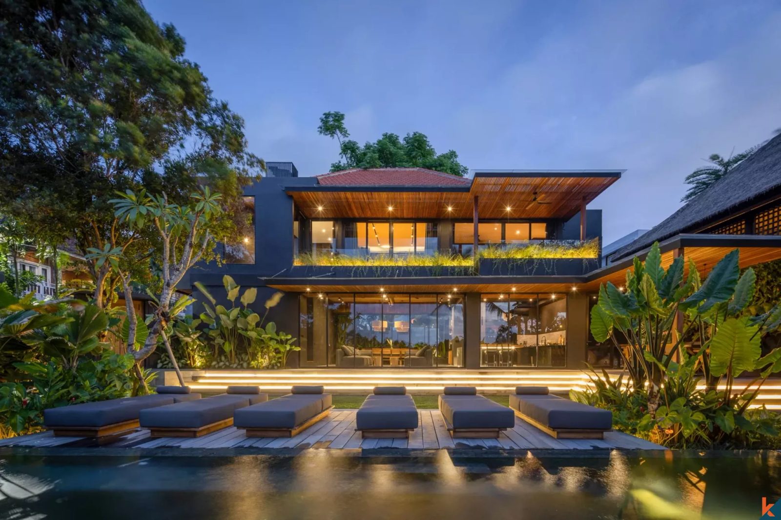 Luxury Four Bedroom Villa for Lease with Rice Field Views in Canggu