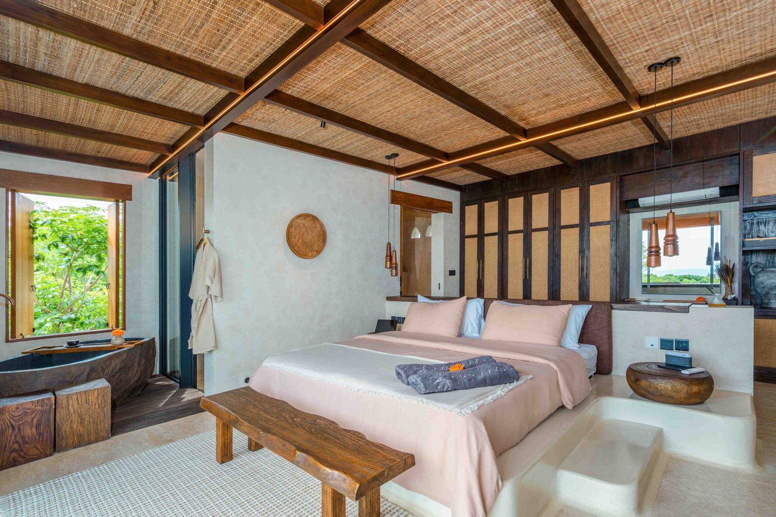 4-bedroom freehold villa in Uluwatu — photo 4 of 5
