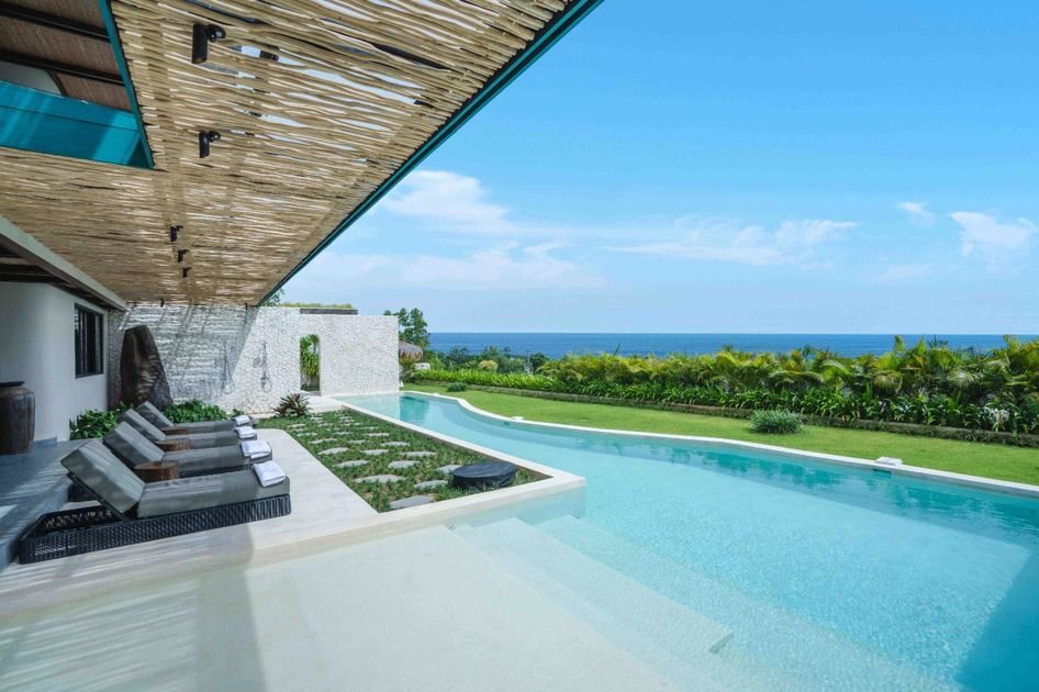 4-bedroom freehold villa in Uluwatu — photo 1 of 5