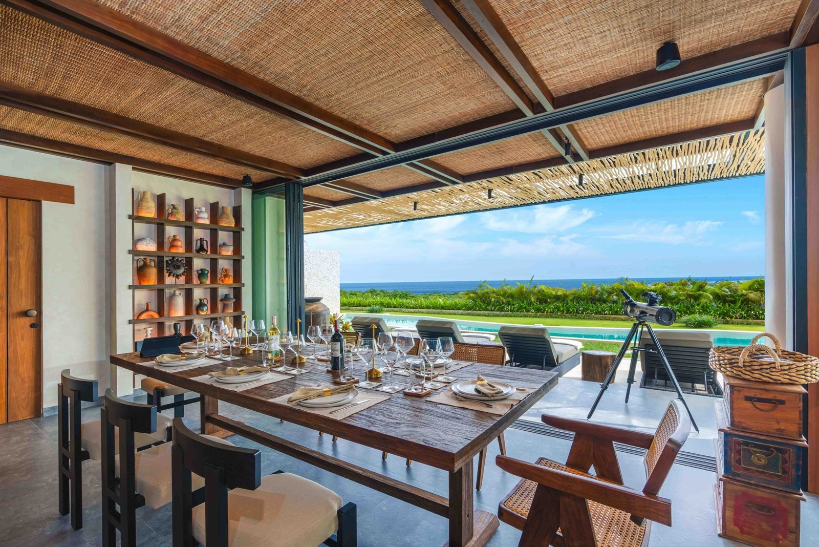 4-bedroom freehold villa in Uluwatu — photo 2 of 5