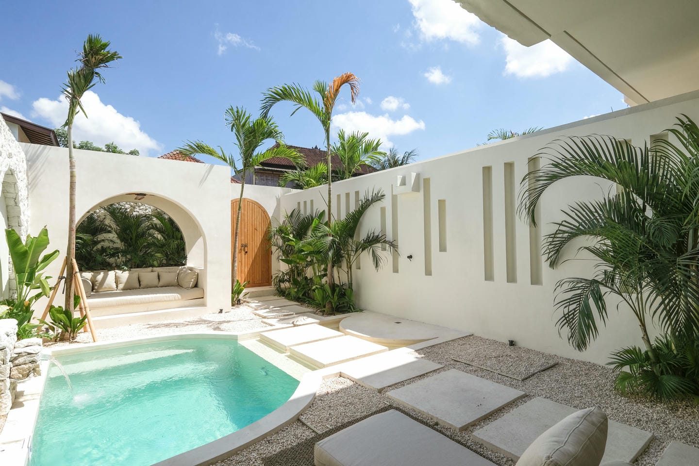 Ready Modern Tropical Design 2 Bedroom Villa for Sale Freehold in Pererenan Be-1396