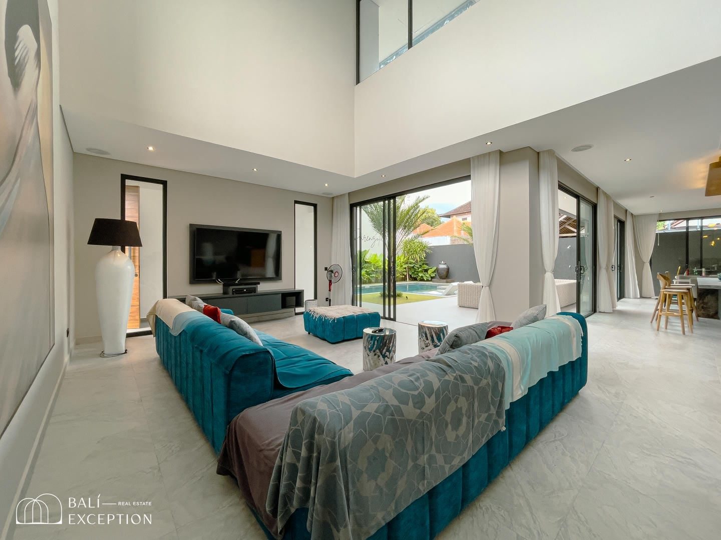 4-bedroom leasehold villa in Kerobokan — photo 2 of 5