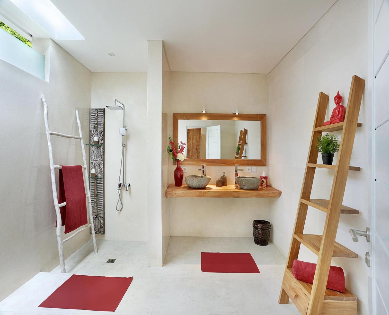 4-bedroom leasehold villa in Seminyak — photo 5 of 5
