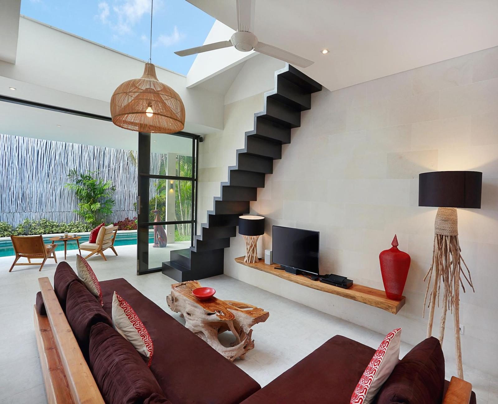 4-bedroom leasehold villa in Seminyak — photo 2 of 5