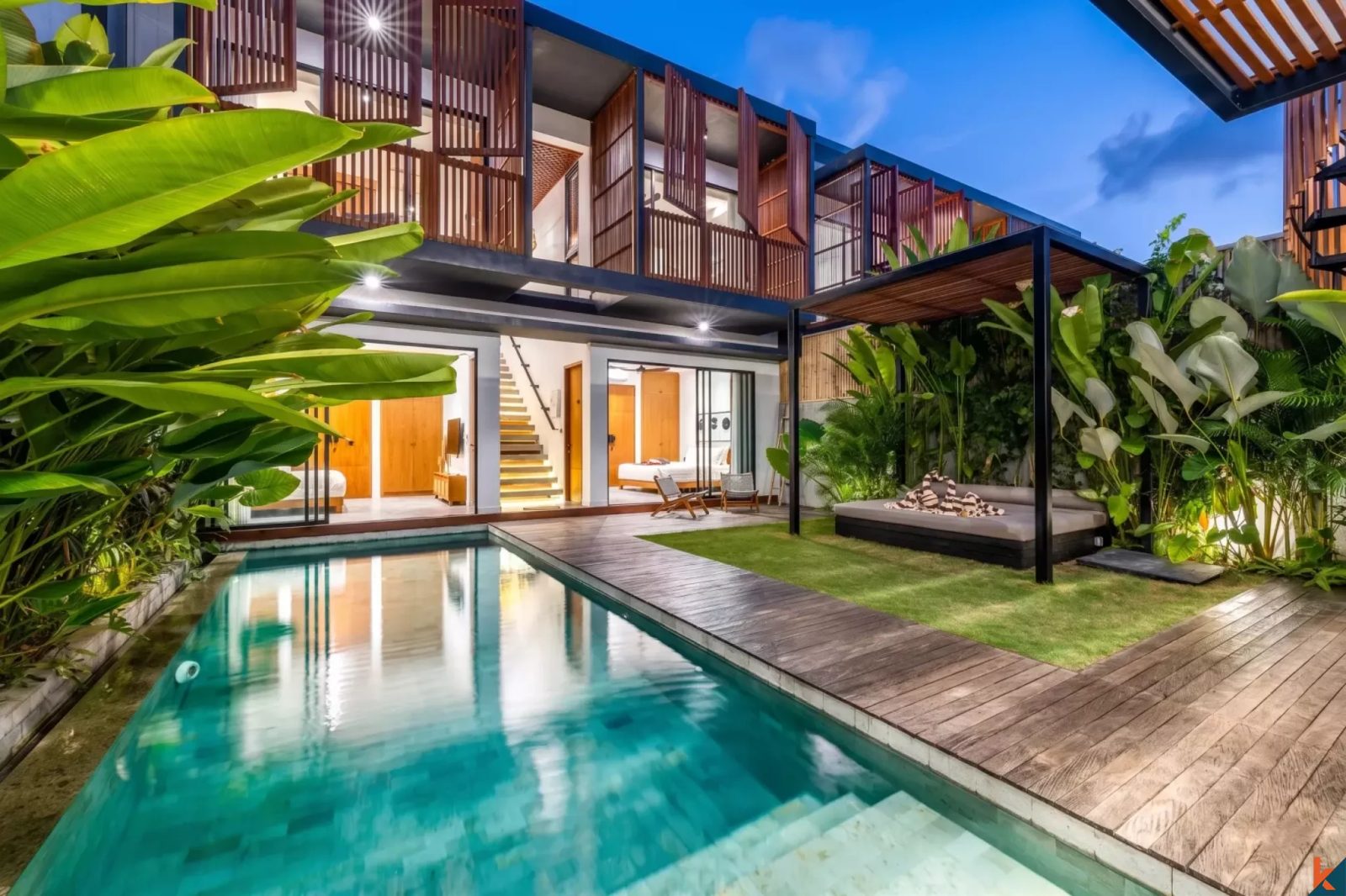 4-bedroom leasehold villa in Canggu — photo 1 of 5