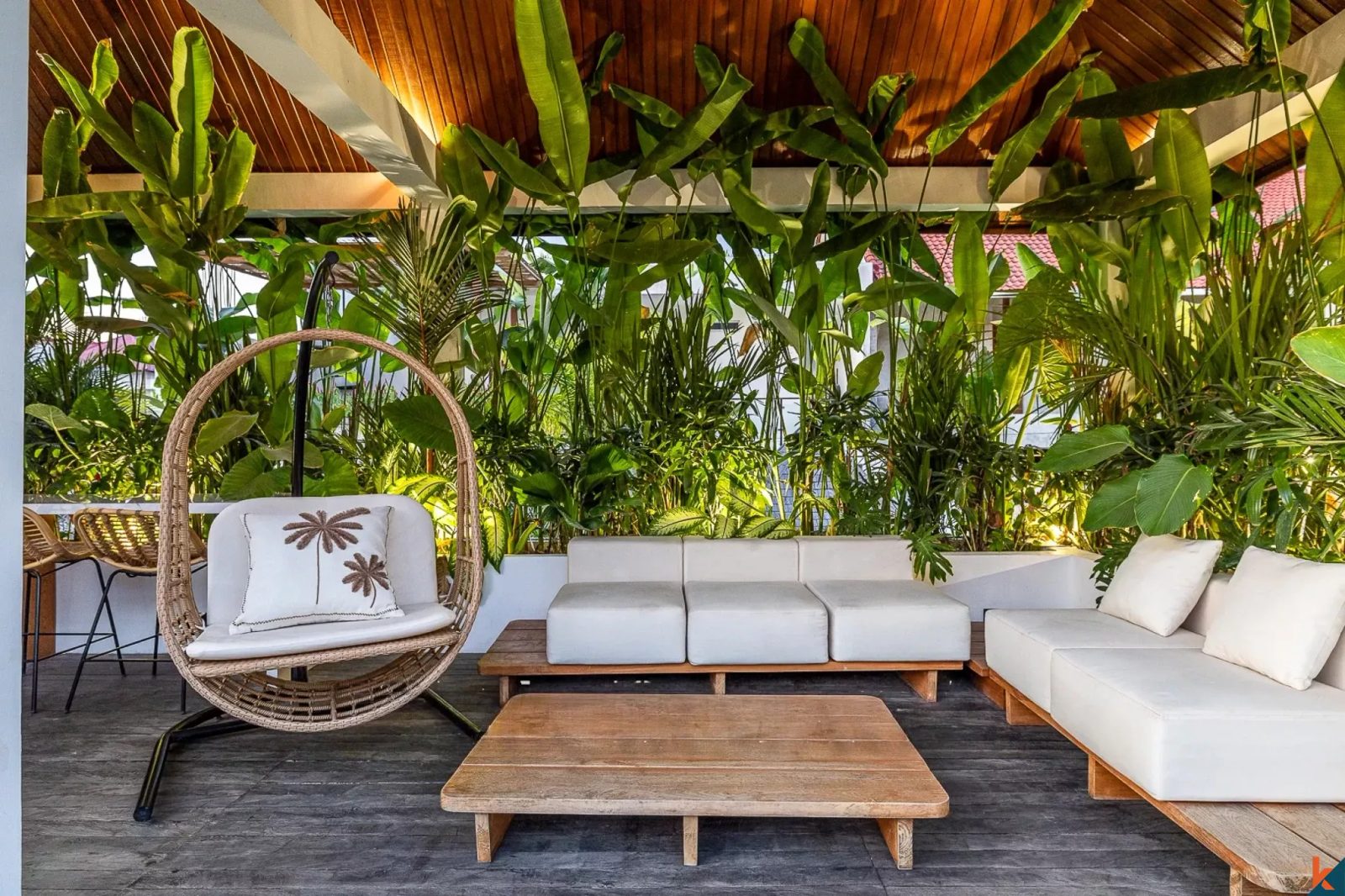 4-bedroom leasehold villa in Canggu — photo 3 of 5