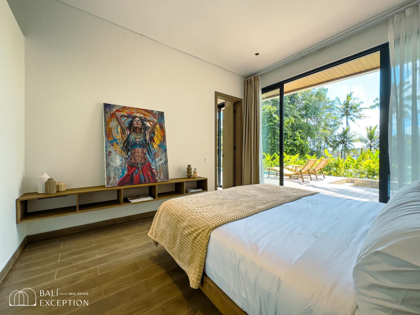 4-bedroom leasehold villa in Seminyak — photo 4 of 5
