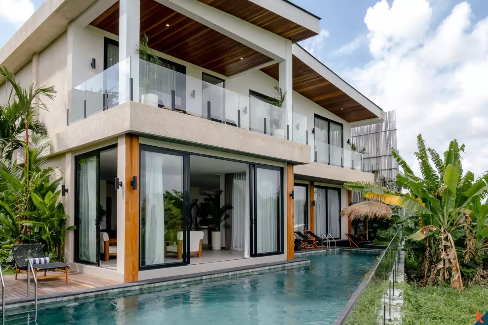 High-Quality Four Bedroom Leasehold Villa with Panoramic Ricefield Views in Berawa