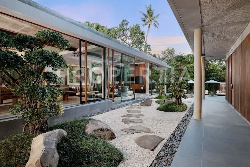 7-bedroom freehold villa in Pererenan — photo 2 of 5