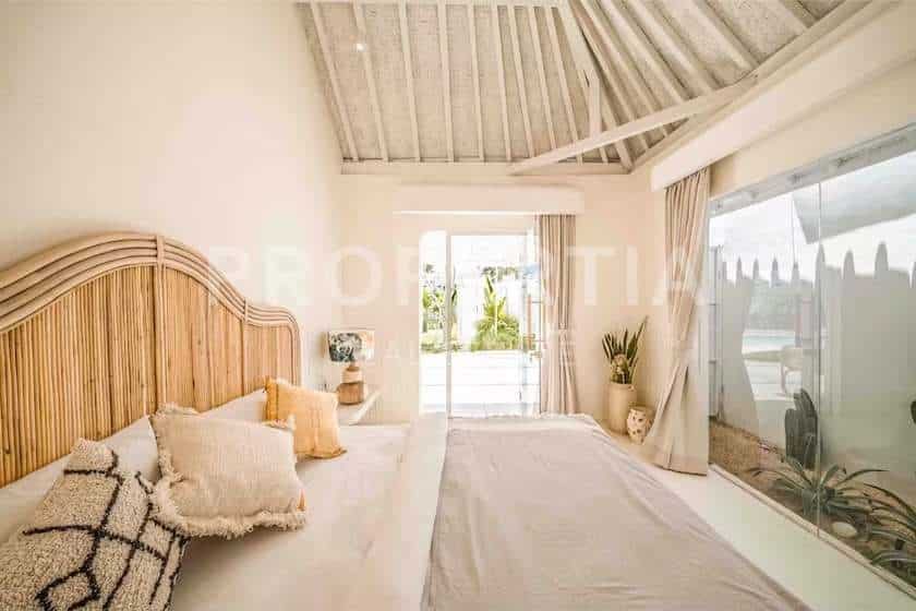 6-bedroom leasehold villa in Canggu — photo 4 of 5