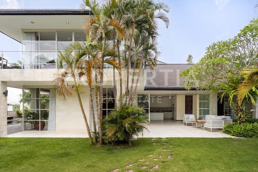 4-bedroom freehold villa in Pererenan — photo 4 of 5
