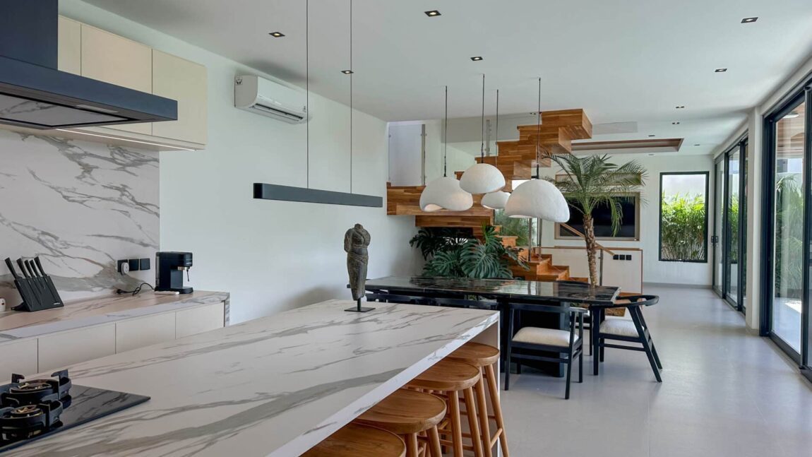 4-bedroom leasehold villa in Pererenan — photo 4 of 5