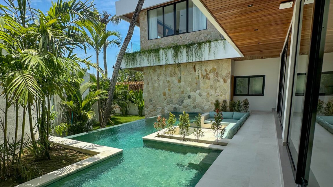 4-bedroom leasehold villa in Pererenan — photo 2 of 5