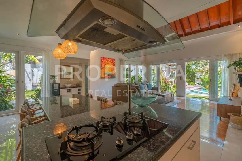 3-bedroom freehold villa in Canggu — photo 4 of 5