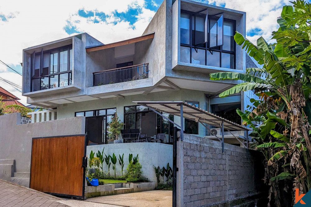 4-bedroom freehold villa in Canggu — photo 1 of 5