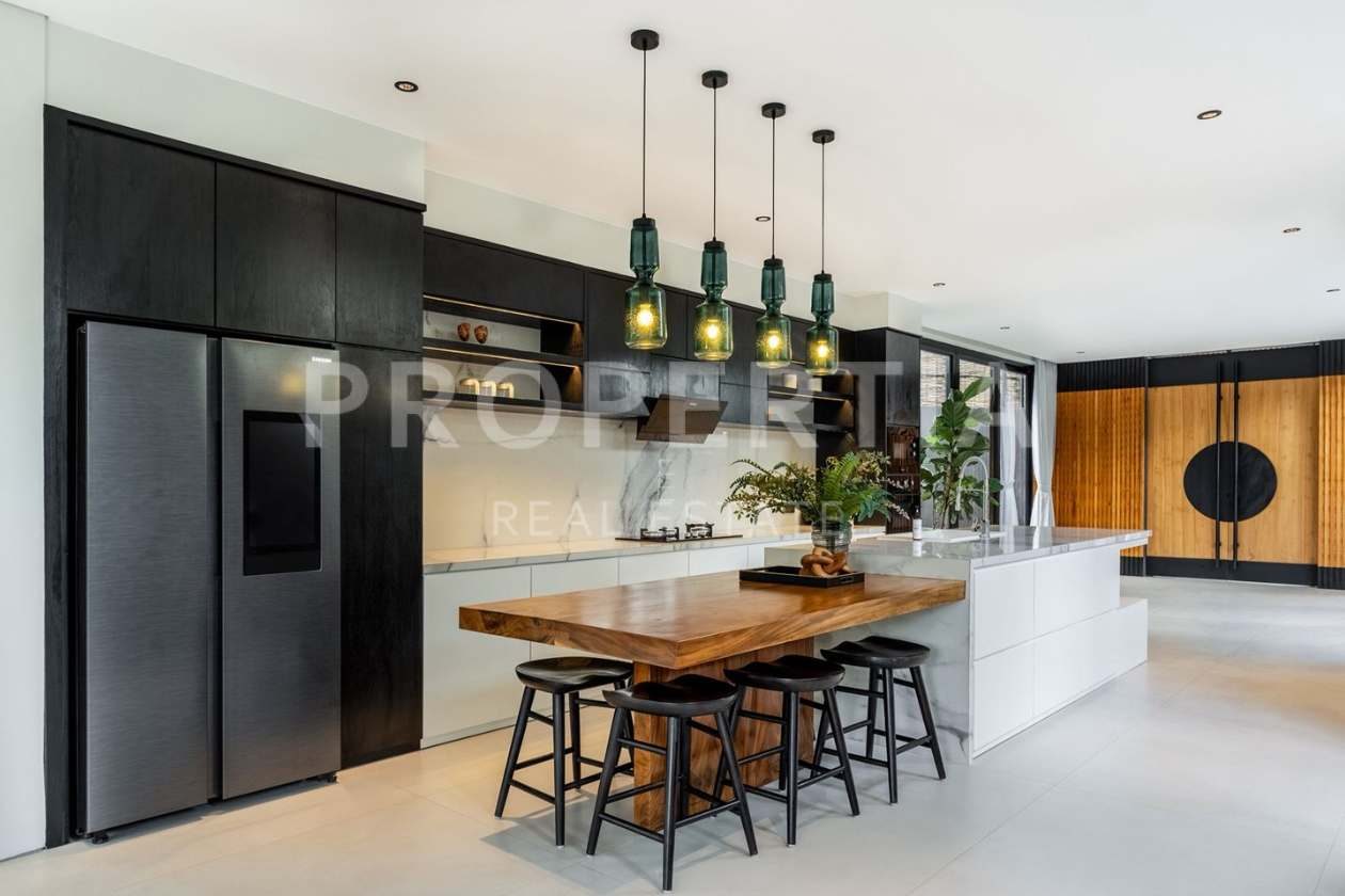 5-bedroom freehold villa in Pererenan — photo 5 of 5