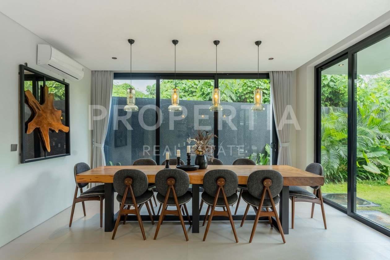 5-bedroom freehold villa in Pererenan — photo 4 of 5