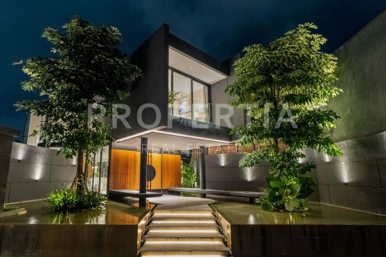 Premium Family Villa Walking Distance to Echo Beach