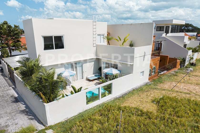 Charming Villa with Ricefield Views in Umalas
