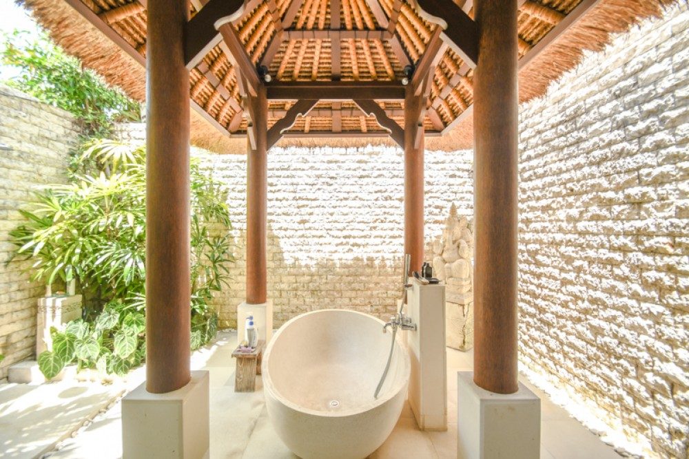 4-bedroom freehold villa in Pererenan — photo 5 of 5