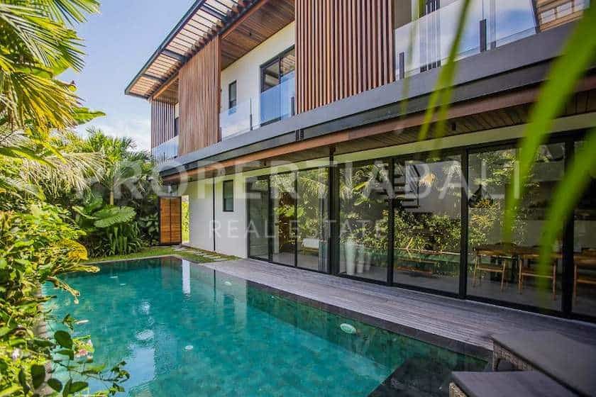 Industrial Contemporary Villa in Pererenan