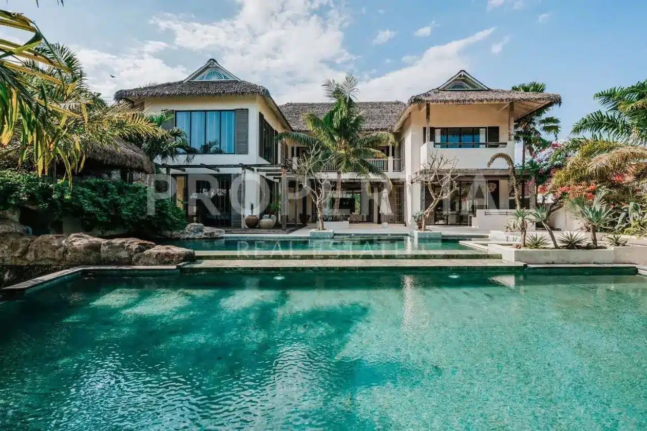 Epic Freehold Mansion in Seseh