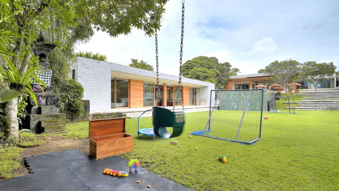 5-bedroom freehold villa in Pererenan — photo 4 of 5