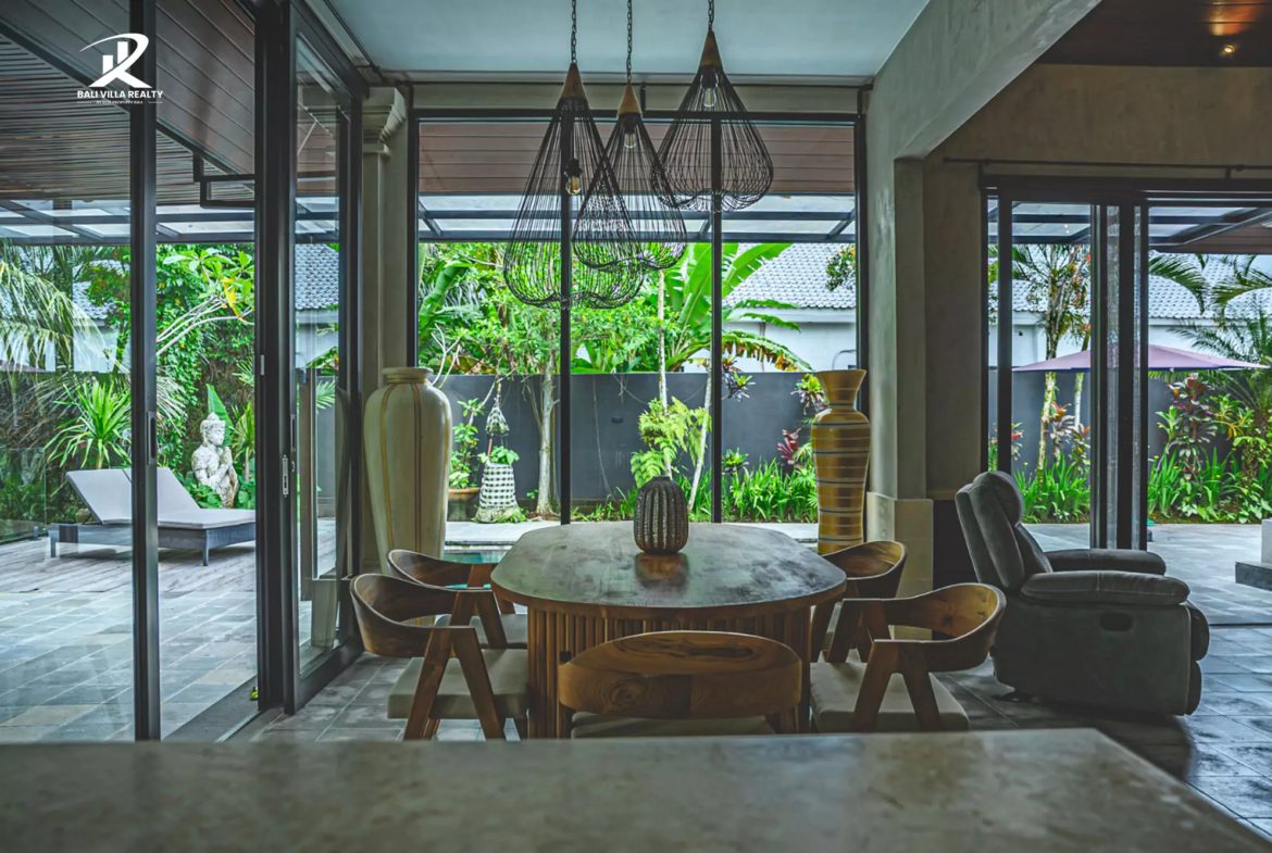 Spacious 3-Bedroom Modern Villa in Ubud with Office & Forest View For Sale Leasehold