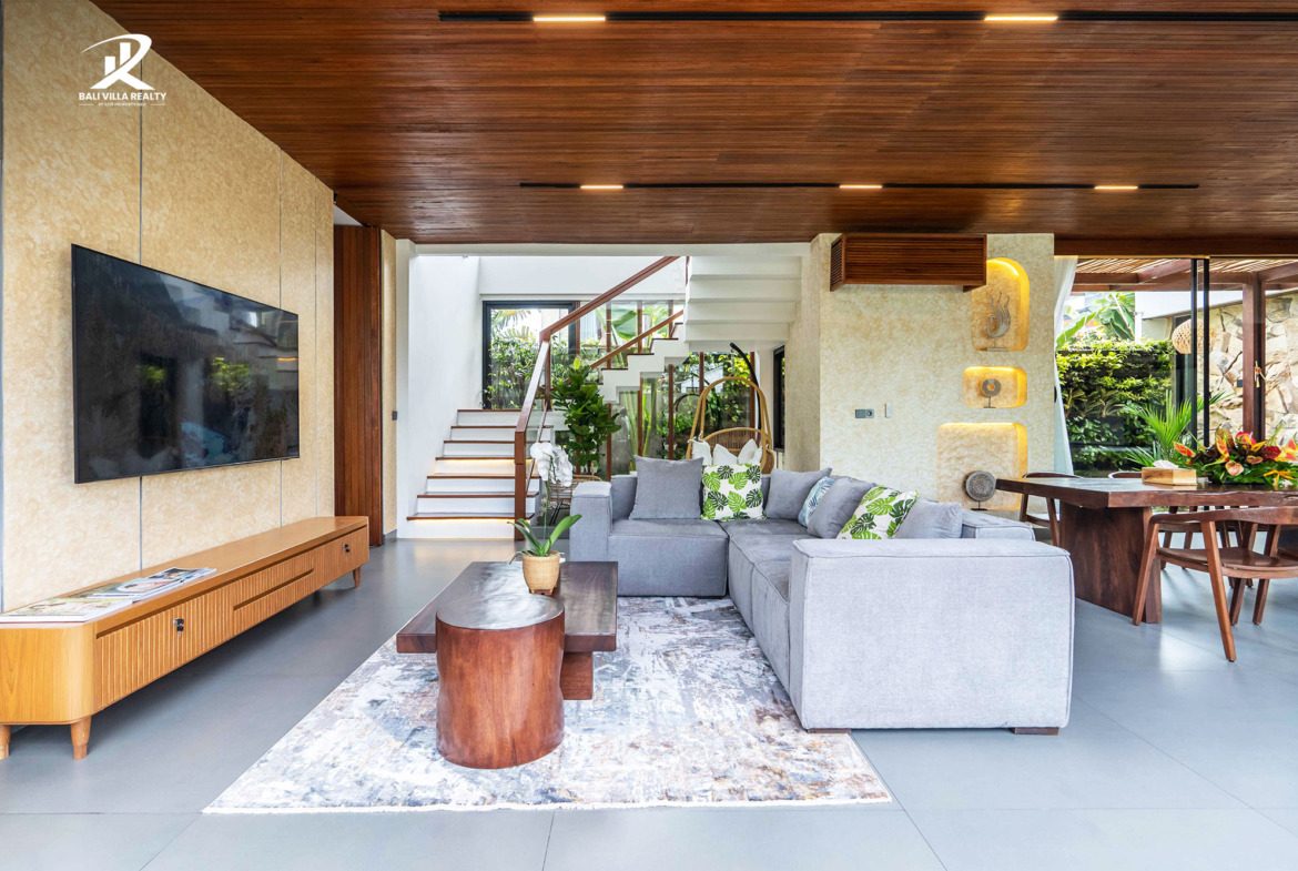 4-bedroom freehold villa in Canggu — photo 2 of 4