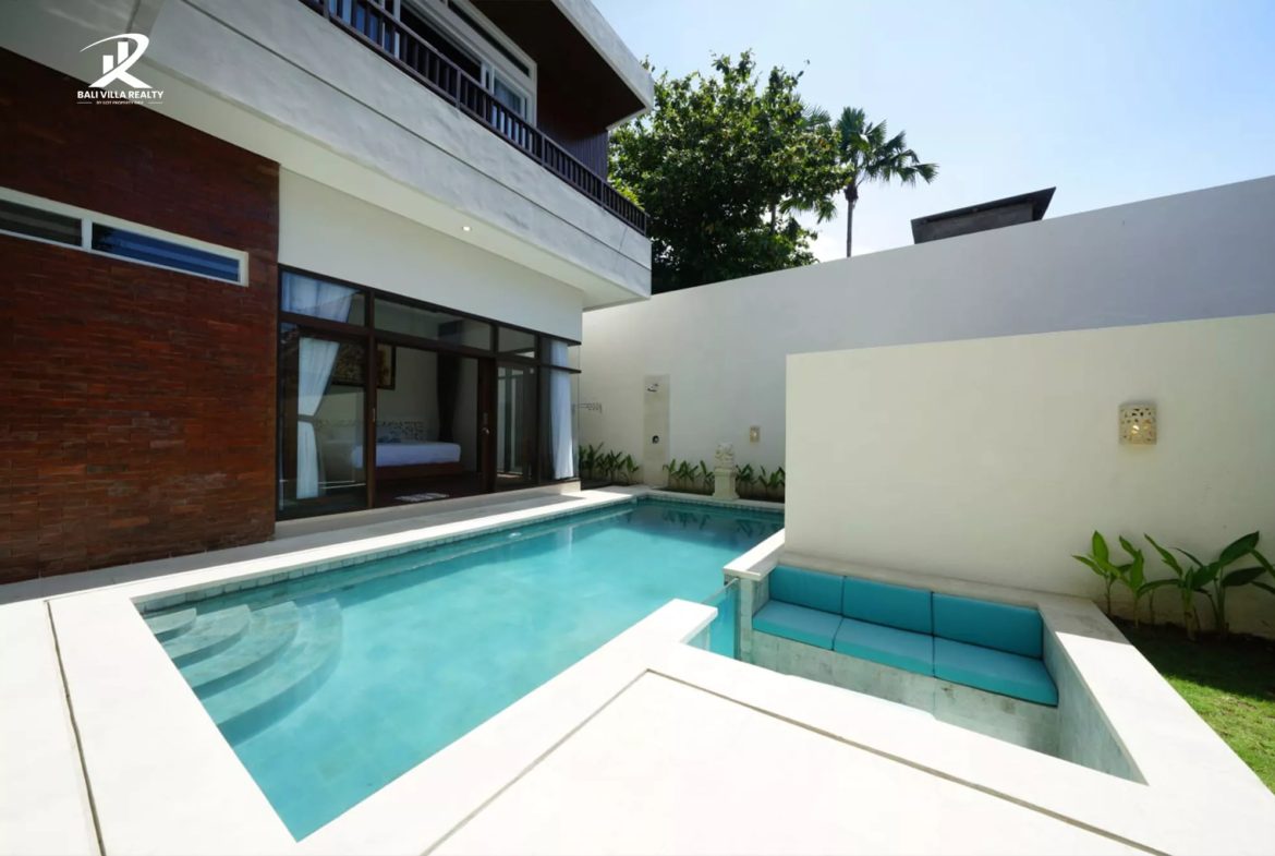 Modern Tropical Oasis in the Heart of Canggu – 4 Bedrooms Freehold Villa with Private Pool