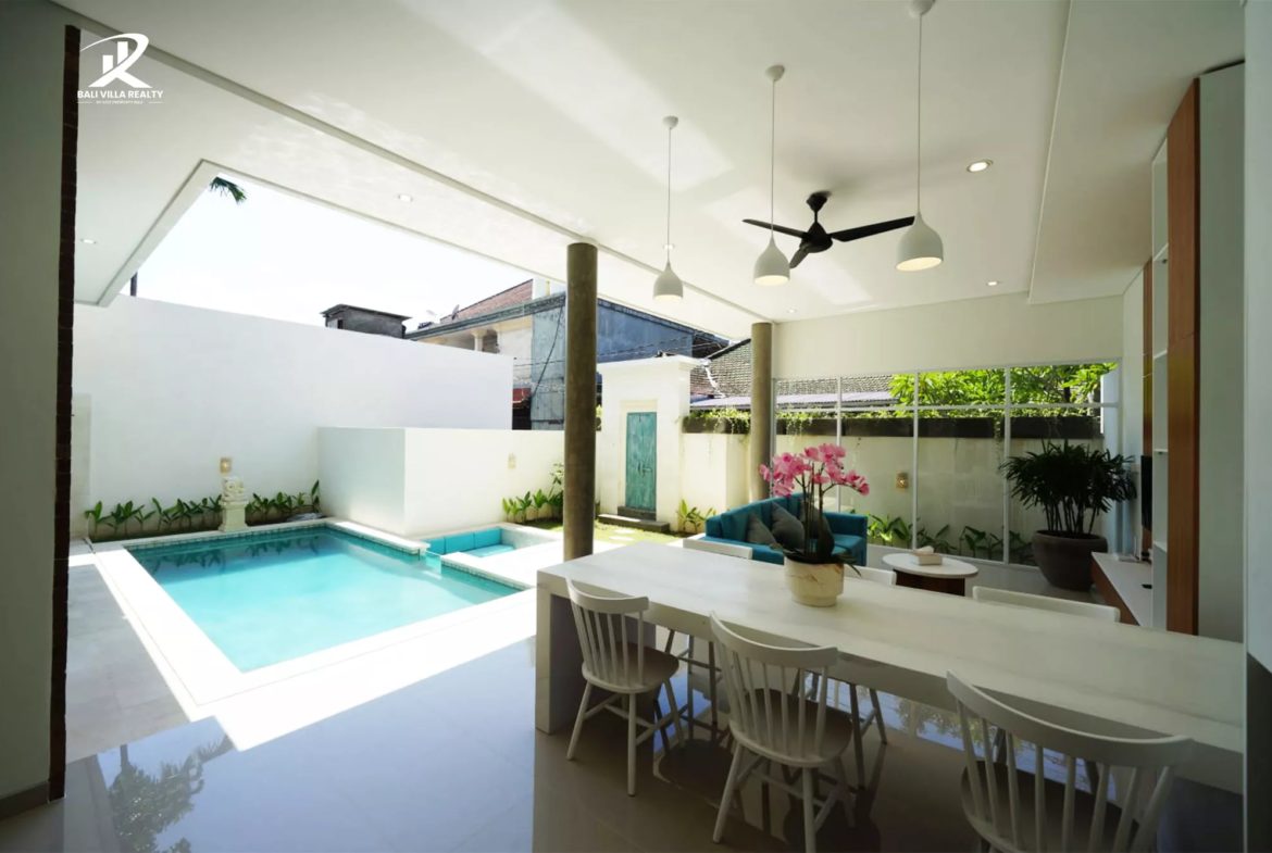 4-bedroom freehold villa in Canggu — photo 2 of 4