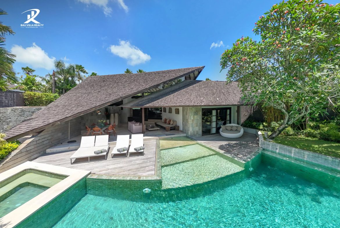 3-bedroom leasehold villa in Seminyak — photo 3 of 5