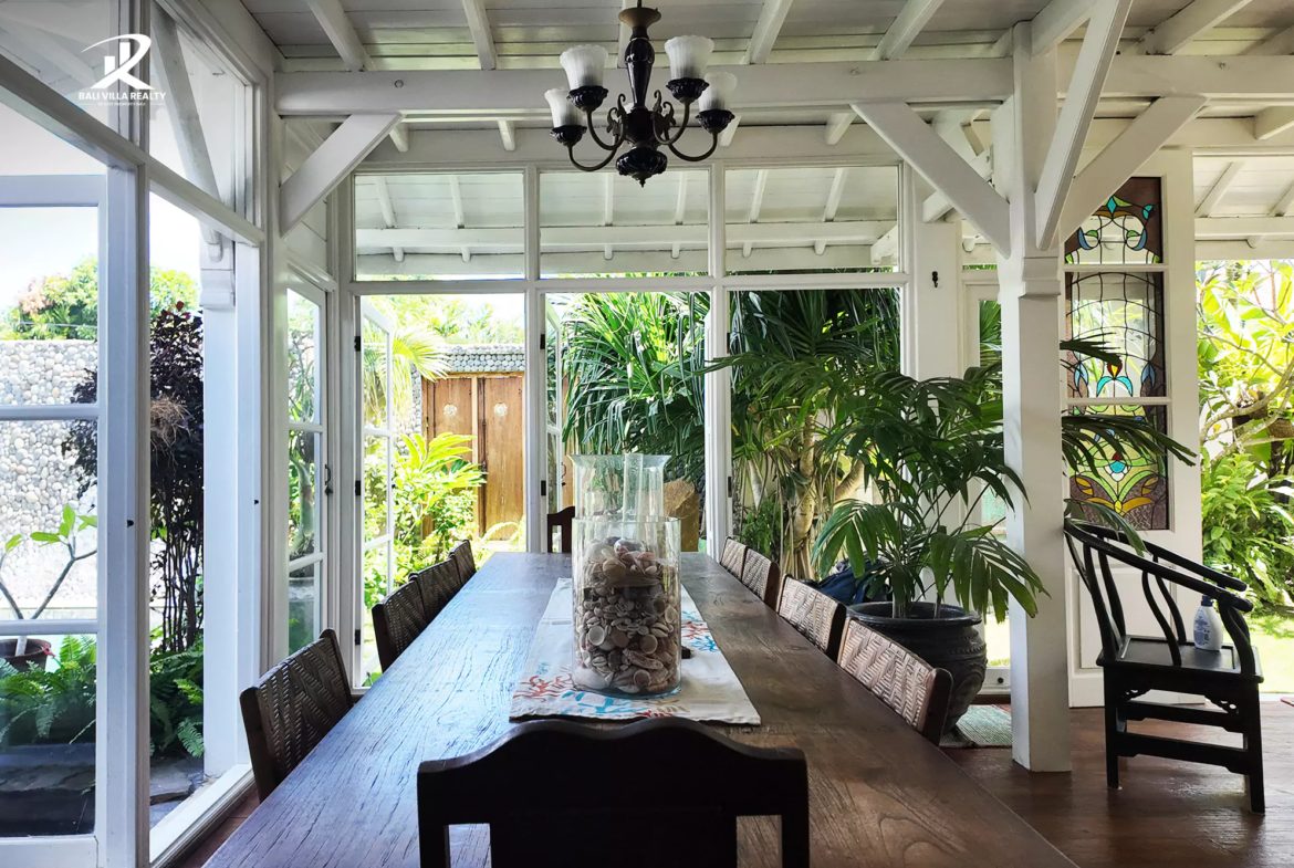 4-bedroom leasehold villa in Seminyak — photo 4 of 5
