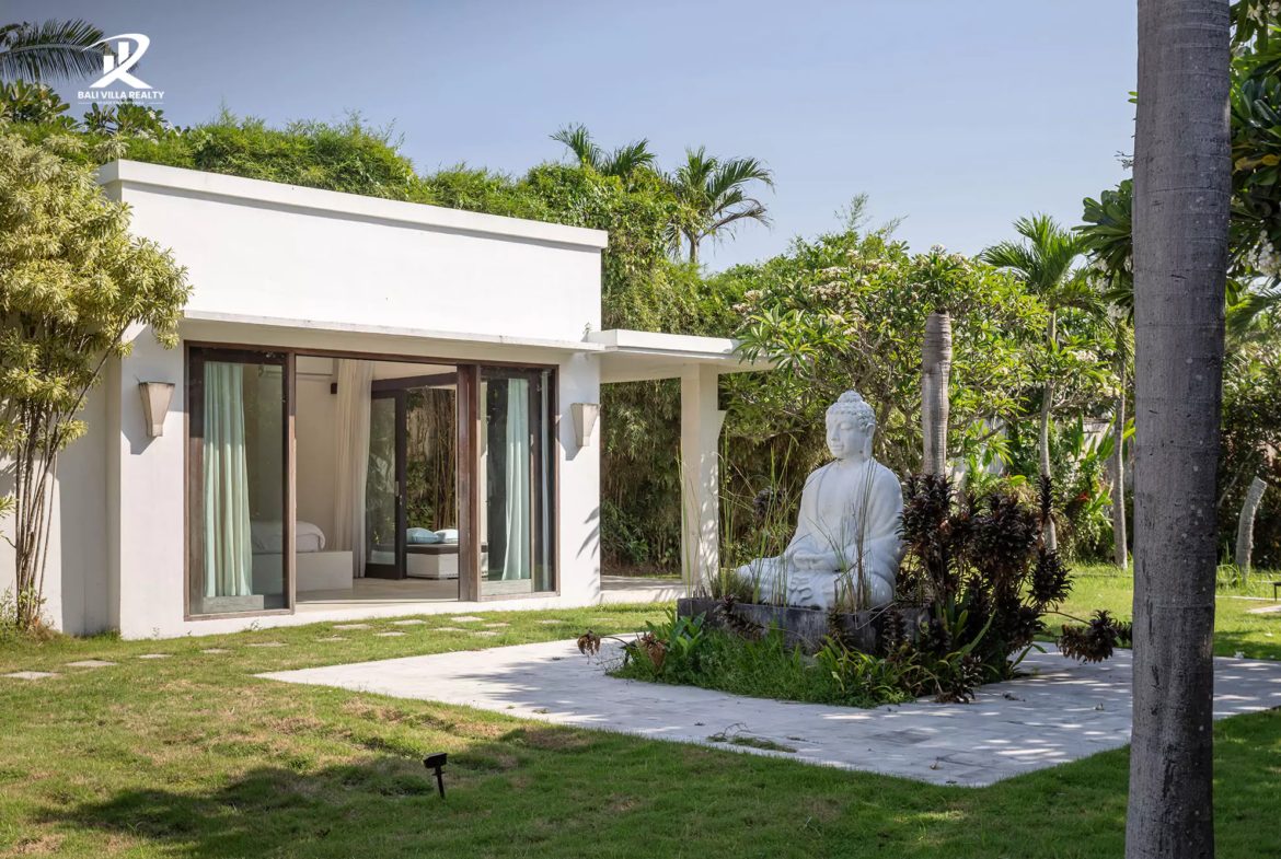 5-bedroom freehold villa in Seseh/Cemagi — photo 4 of 5