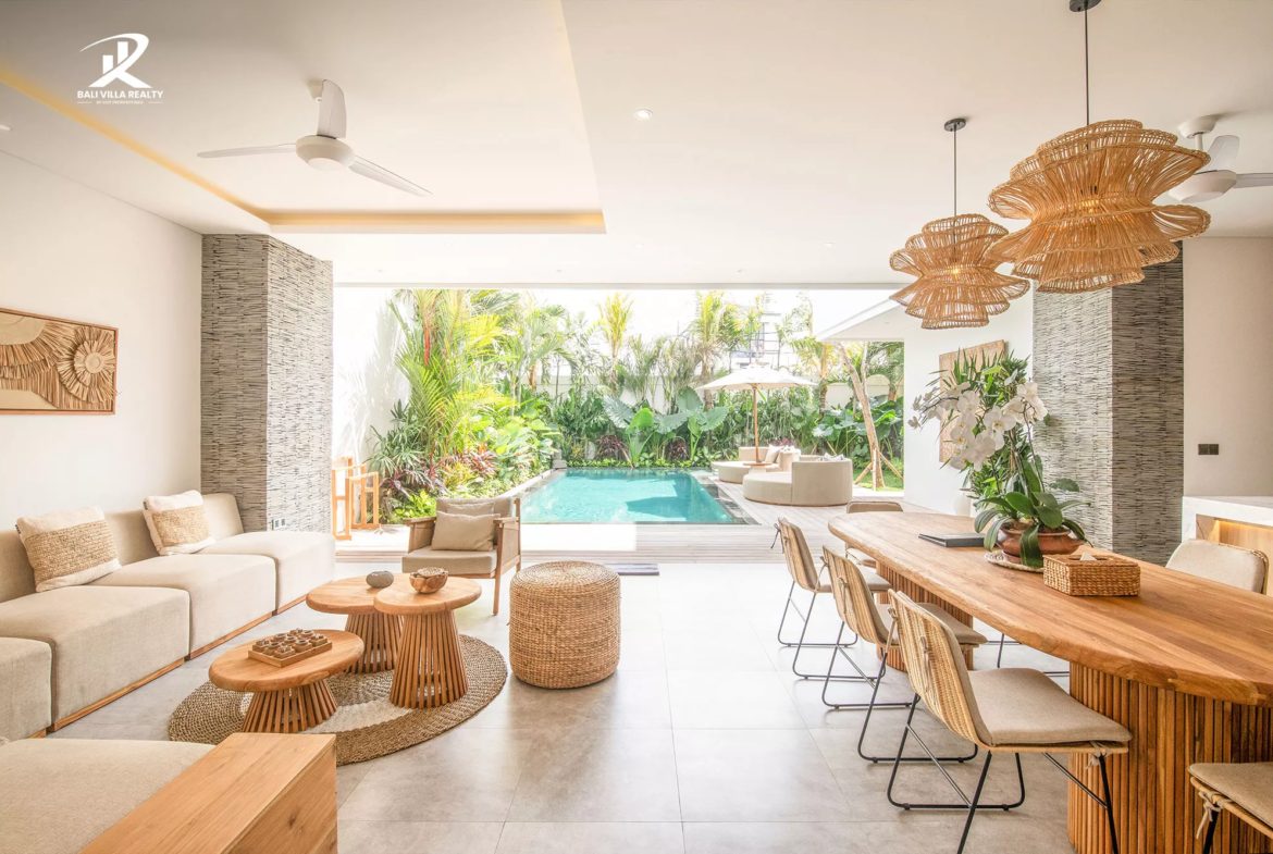 4-bedroom leasehold villa in Canggu — photo 2 of 4