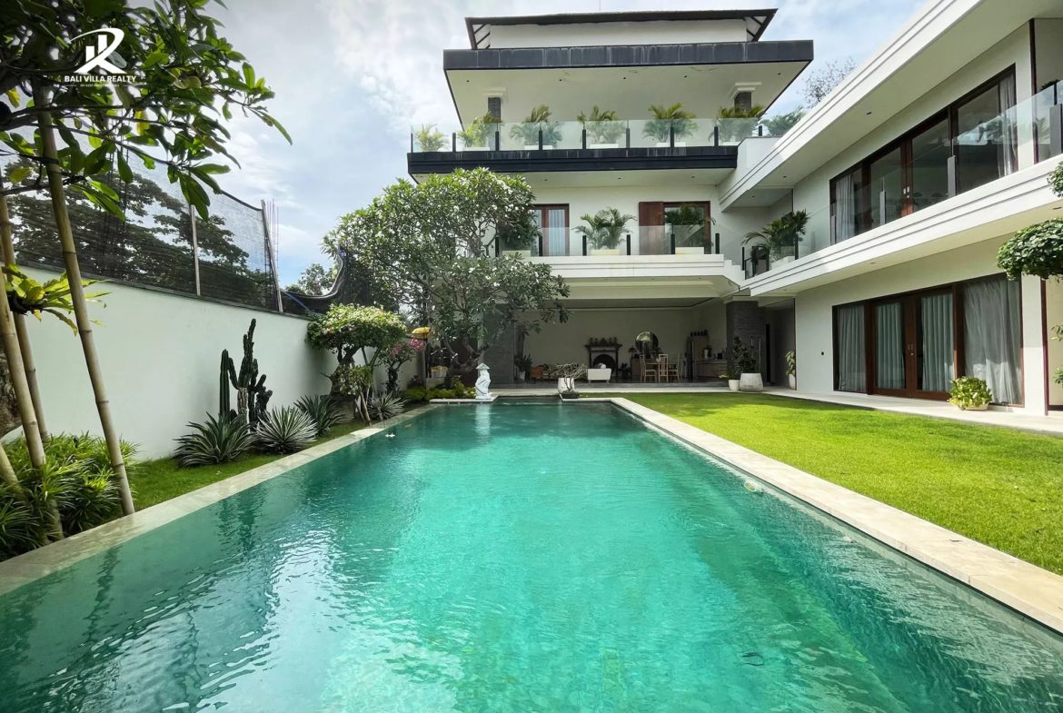 7-bedroom freehold villa in Canggu — photo 3 of 4