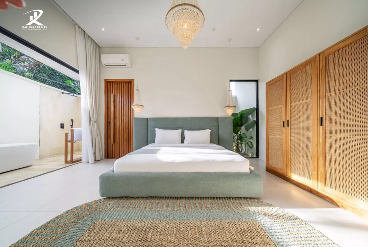 4-bedroom leasehold villa in Seminyak — photo 5 of 5