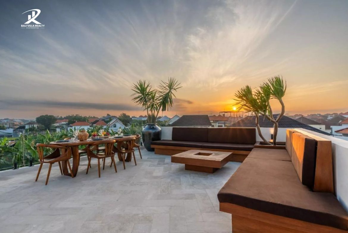 4-bedroom freehold villa in Canggu — photo 3 of 4